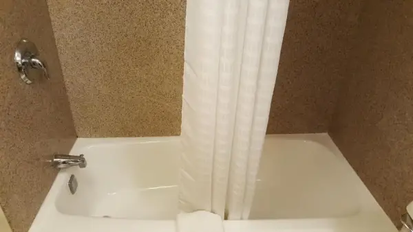 Airport Waterfront Inn 9